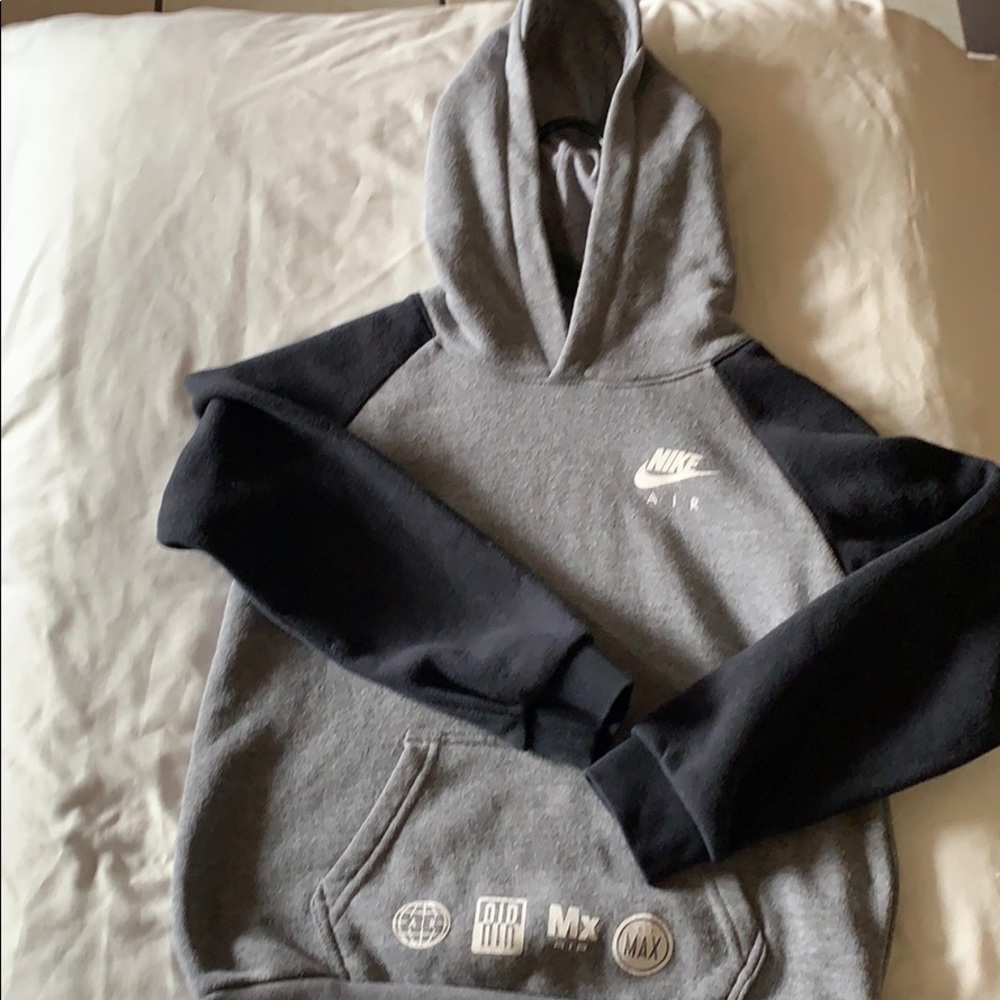 Nike Air hoodie size 7L
